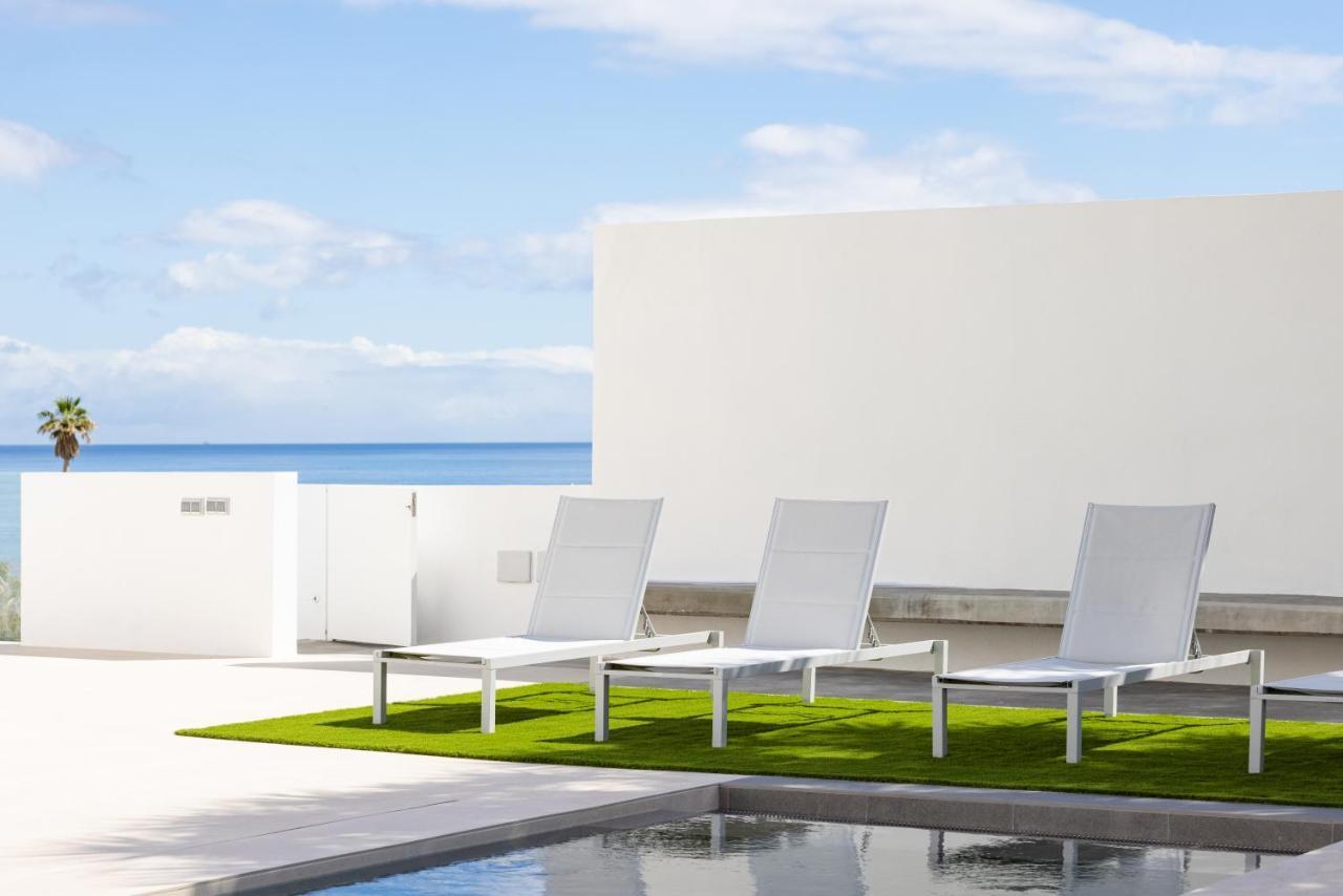 Remote Workers Paradise@the Atlantic Willa Candelaria